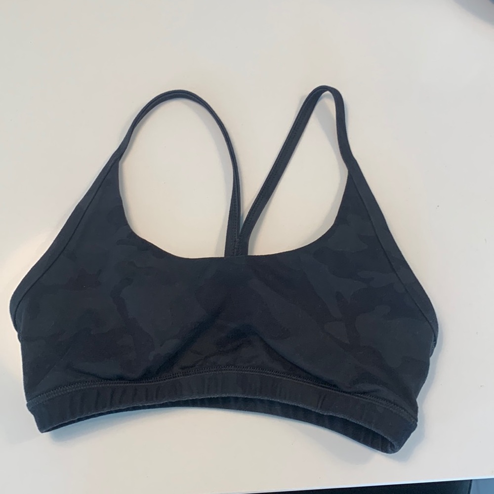 Used in good condition Fleo Camo Cami Sportbra